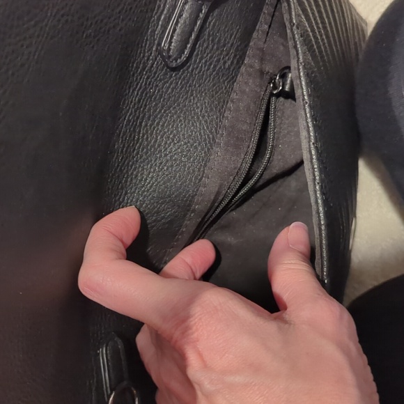 Beautiful statement bag - Picture 3 of 7